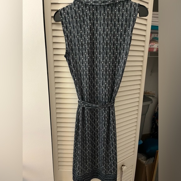 Wrap dress - Picture 2 of 3